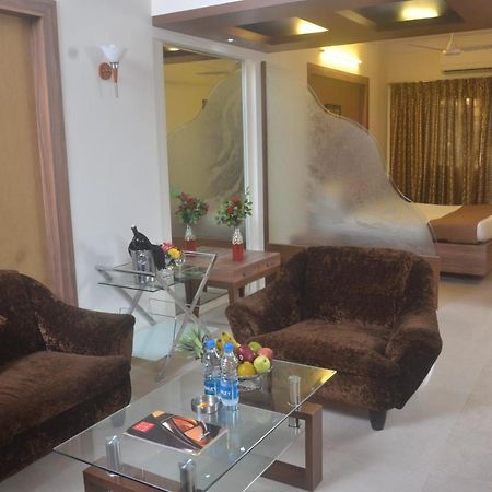 Hotel Plaza Mumbai Dış mekan fotoğraf