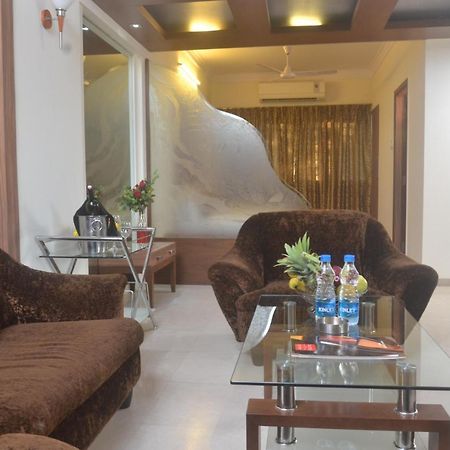 Hotel Plaza Mumbai Dış mekan fotoğraf