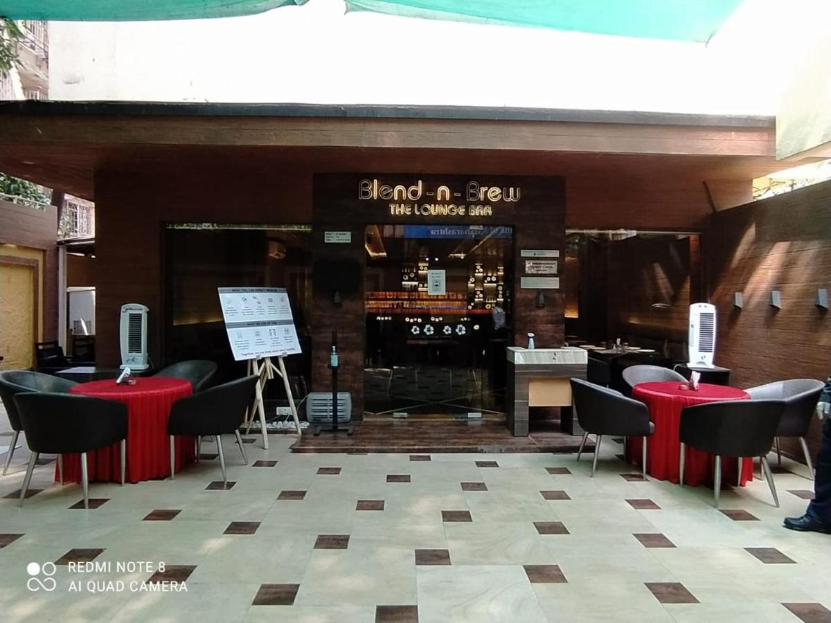 Hotel Plaza Mumbai Dış mekan fotoğraf