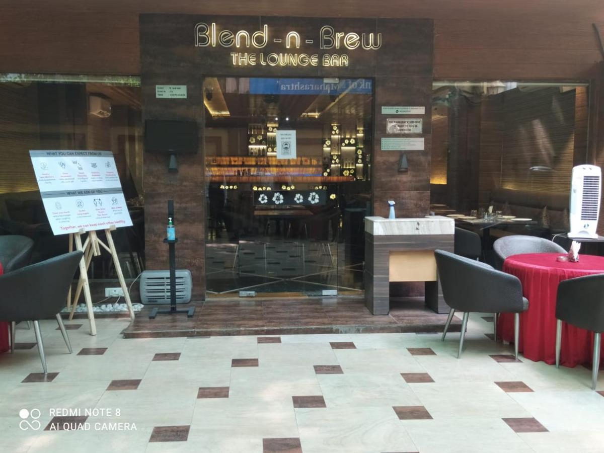 Hotel Plaza Mumbai Dış mekan fotoğraf