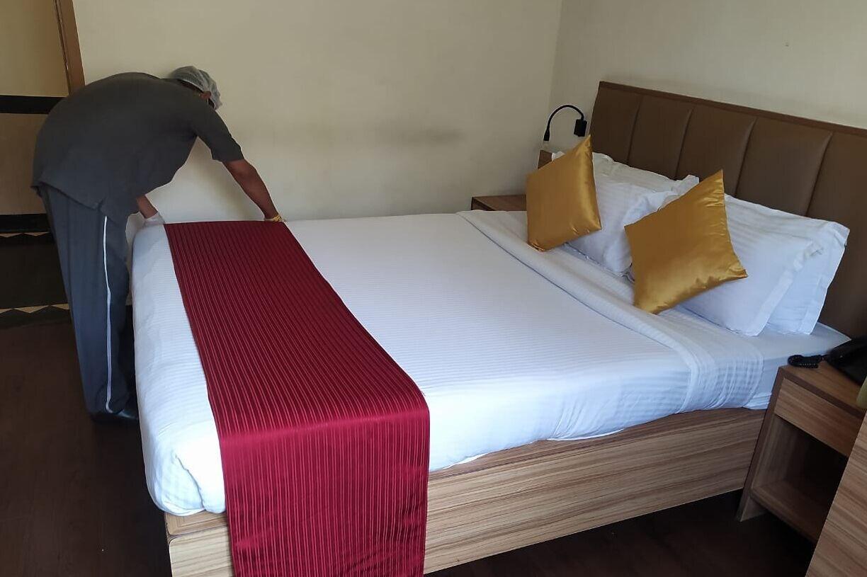 Hotel Plaza Mumbai Dış mekan fotoğraf