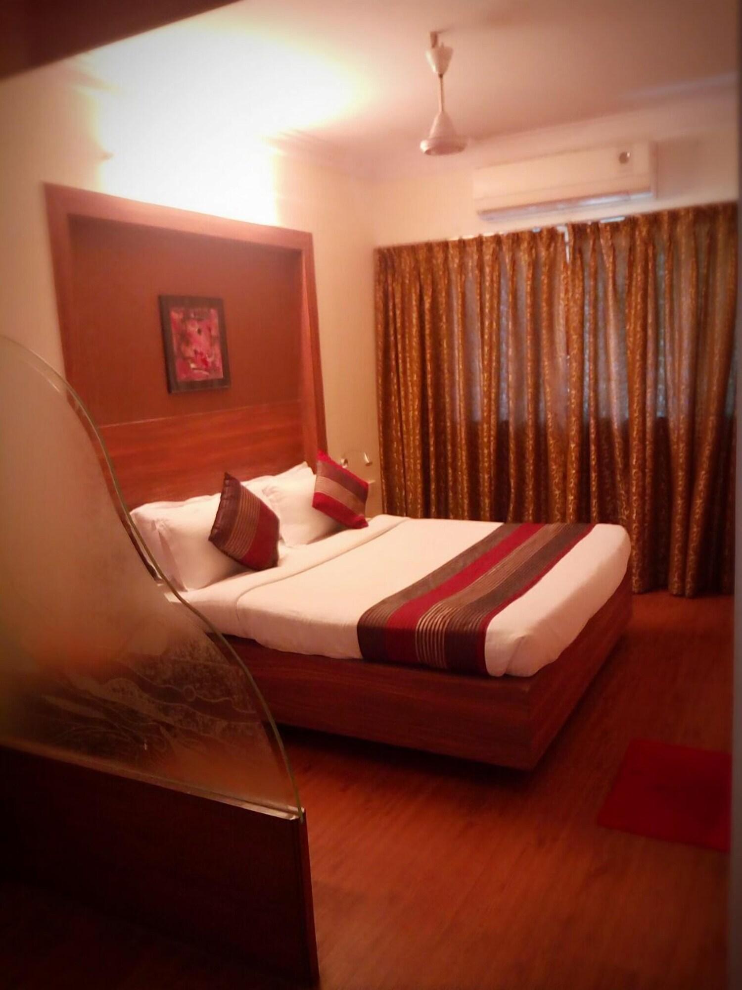 Hotel Plaza Mumbai Dış mekan fotoğraf